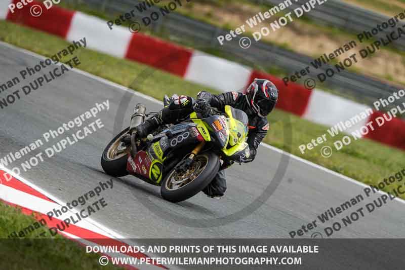 cadwell no limits trackday;cadwell park;cadwell park photographs;cadwell trackday photographs;enduro digital images;event digital images;eventdigitalimages;navarra;no limits trackdays;peter wileman photography;racing digital images;trackday digital images;trackday photos